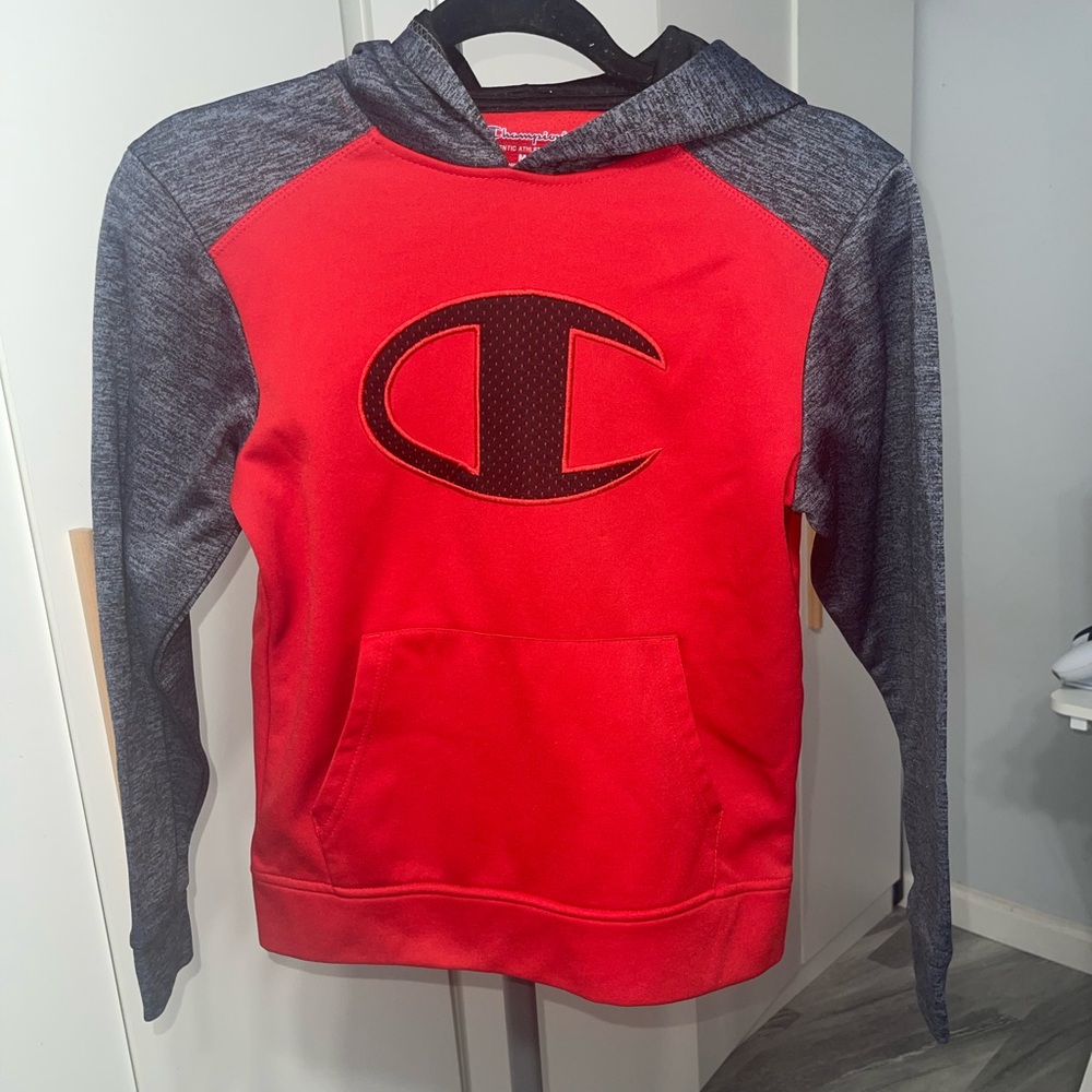 This nice champion hoodie for boy.